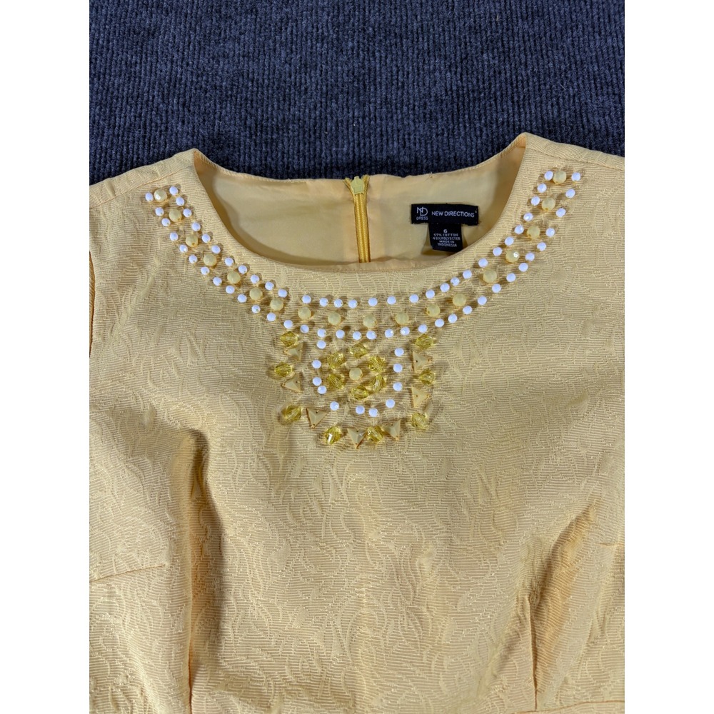 New Directions Yellow Jacquard Sheath Dress Embellished Pearl Cap Sleeve Size 6 - Picture 2 of 9
